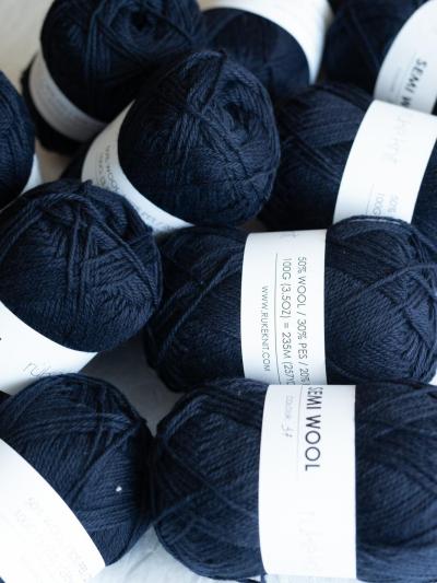 Ruke knit Semi-Wool yarn - Deep blue (37), 100g