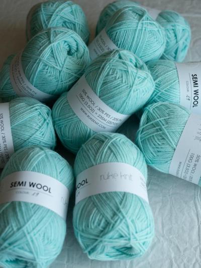 Ruke knit Semi-Wool yarn - Ice mint (19), 100g