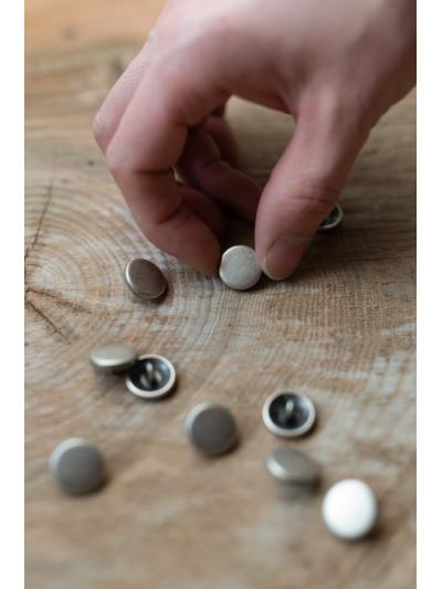 Vintage metal buttons 15 mm