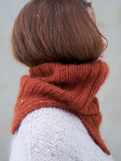 Ruke Knit neck warmer knitting pattern worn from the back, hand knit ribbed winter accessory