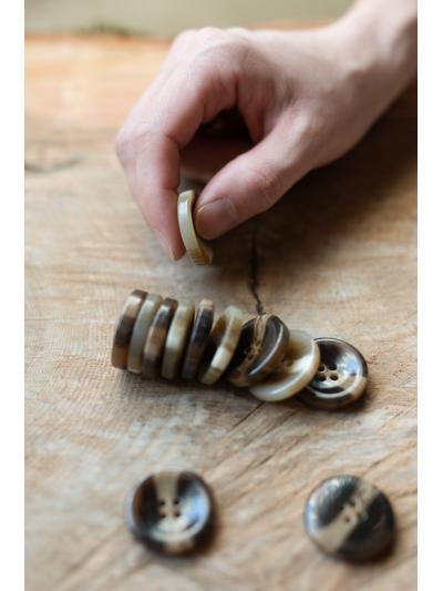 Jacket buttons striped, light bone