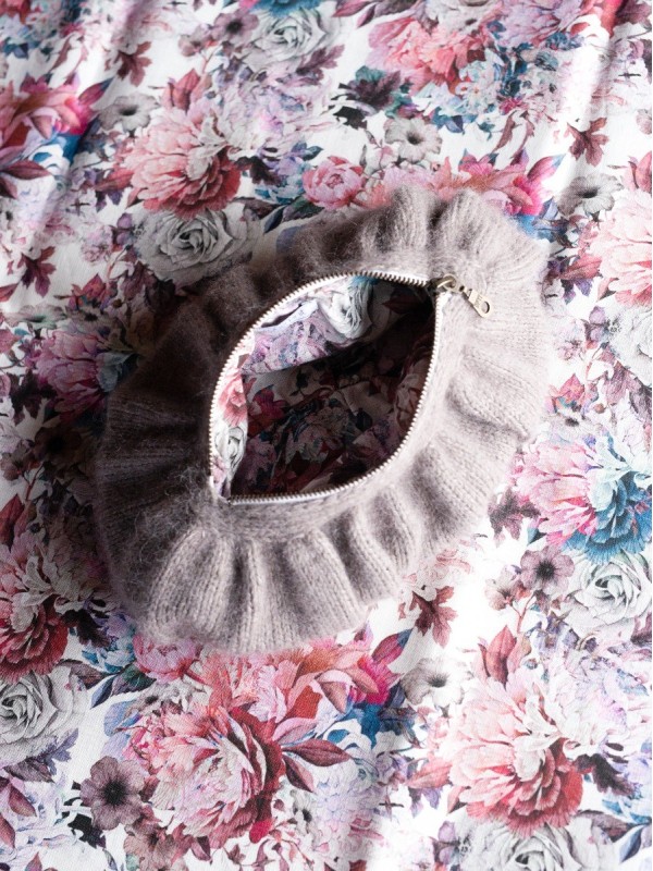 Lining with Red flowers