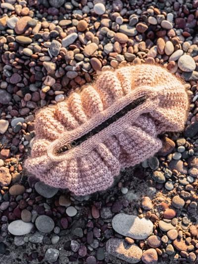 PRINTED Knitting pattern for Monday clutch bag