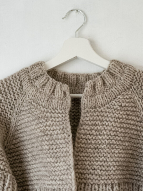 Grey sheep jacket knitting pattern by Ruke knit